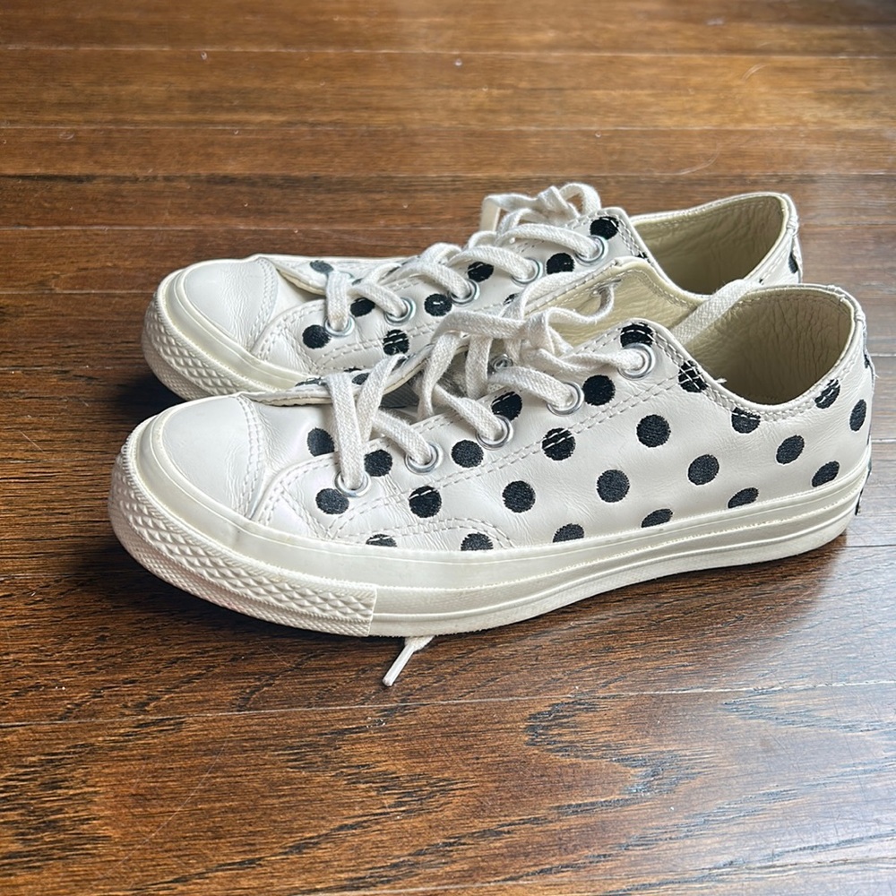Converse embroidered polka dot sneakers